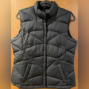 Puffer Vest Size M St Johns Bay